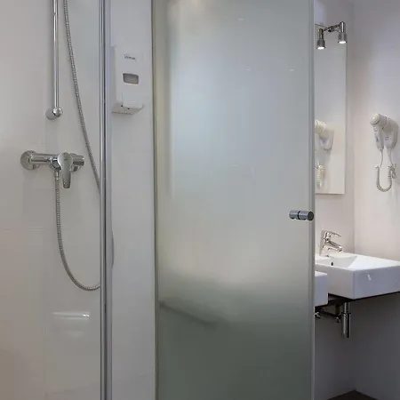 Madanis Apartman *